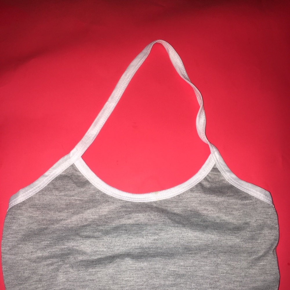 Cropped grey top